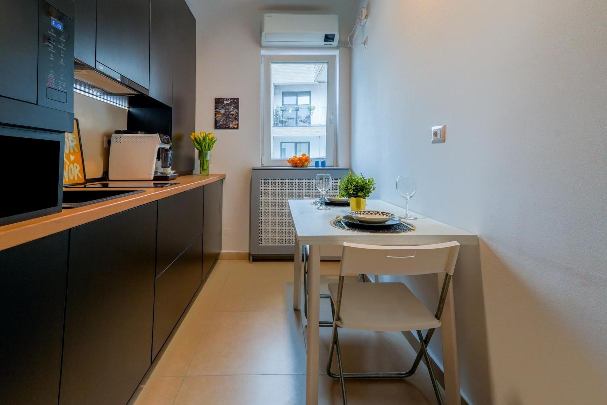 Ana - Cozy & Quiet Apt With Balcony & Garden View Bukarest Kültér fotó